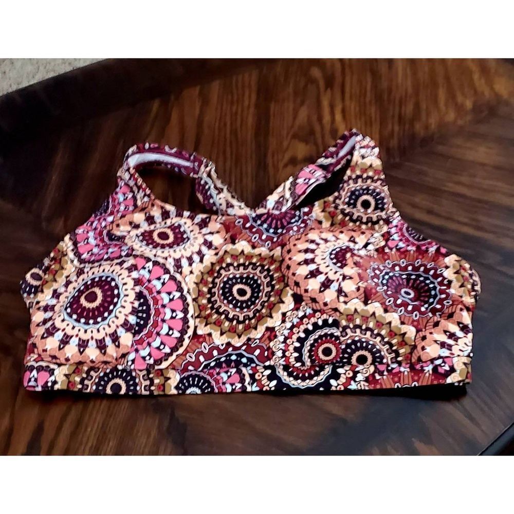 NWOT YONIQUE BIKINI TOP